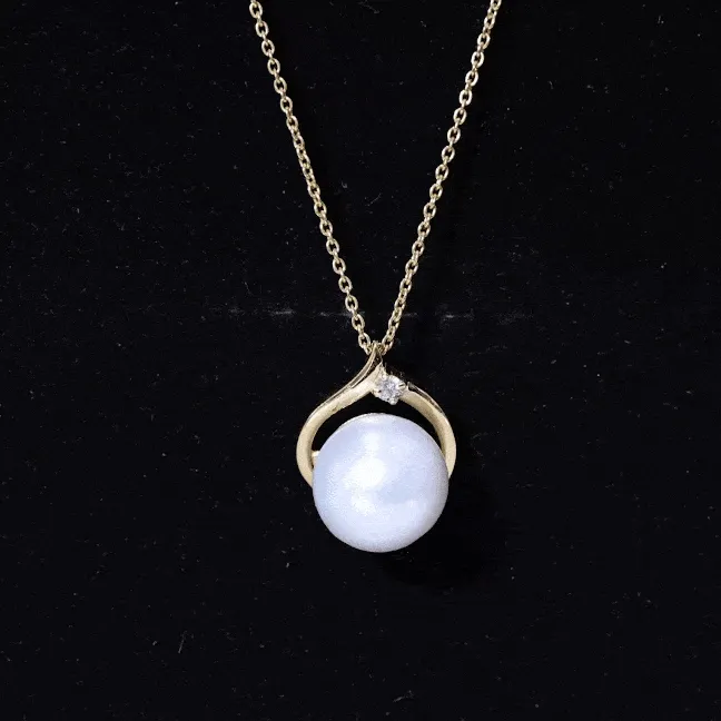 11 CT Bead Set Freshwater Pearl Solitaire Pendant with Diamond
