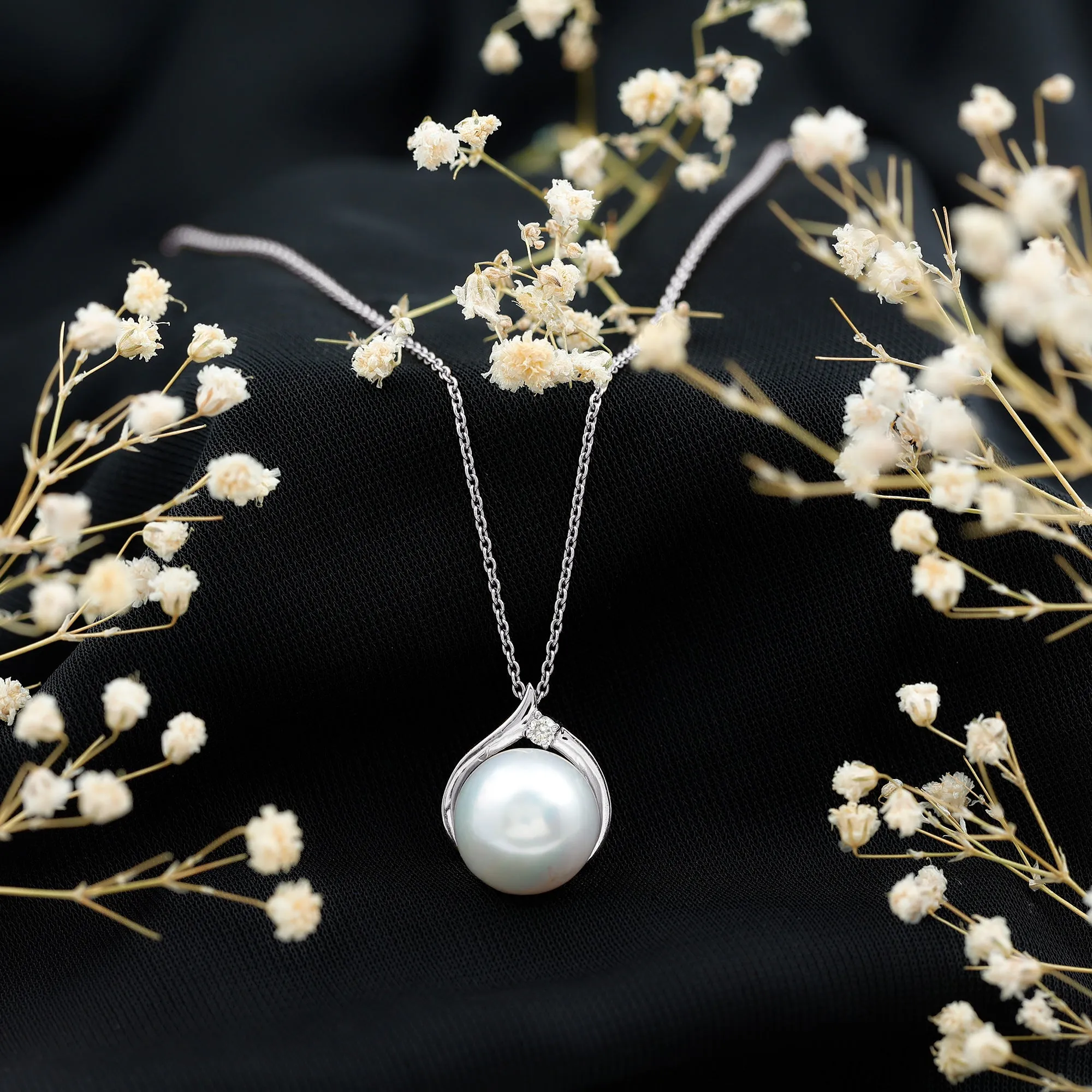 11 CT Bead Set Freshwater Pearl Solitaire Pendant with Diamond