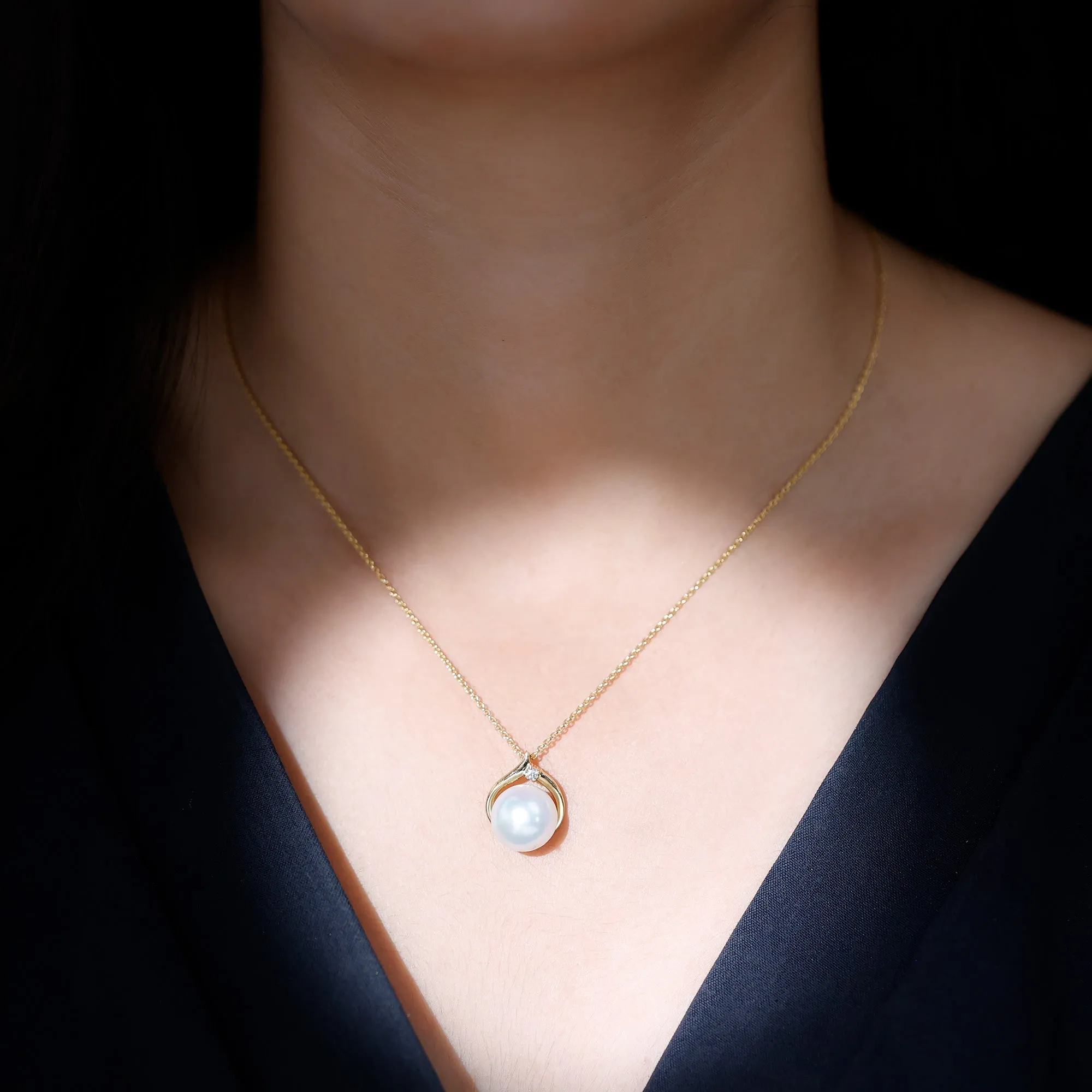 11 CT Bead Set Freshwater Pearl Solitaire Pendant with Diamond